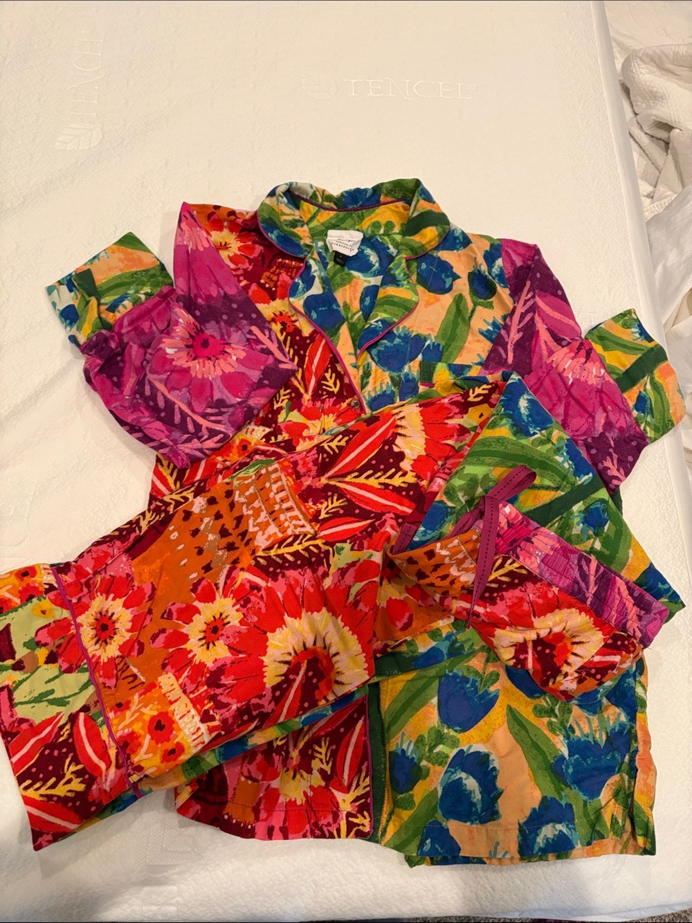 Anthropologie Roeqiya Pink/Green Floral Flannel Pajama Set L